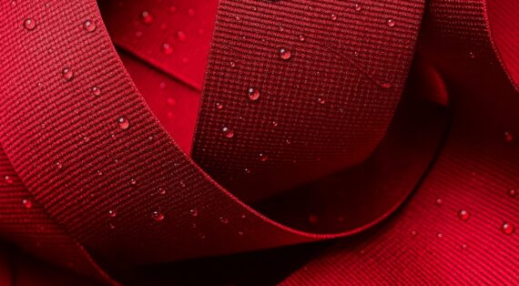 Achille Valera Lissoni: preziosi dettagli che vestono il beachwear